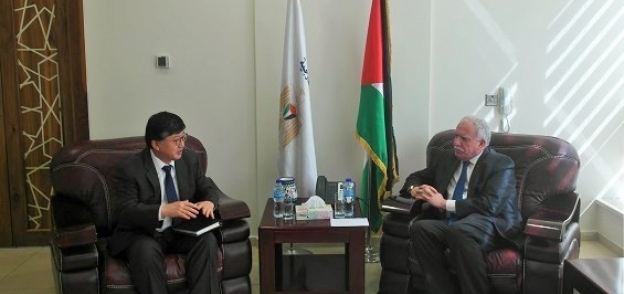 المالكي خلال لقاءه بالسفير الكوري