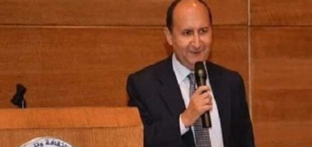 عمرو نصار وزير الصناعة الجديد