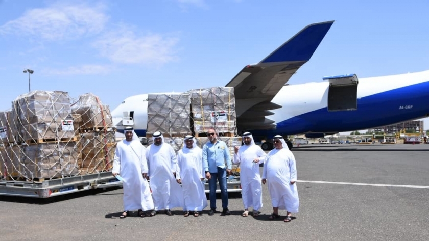 الإمارات تقدم مساعدات طبية وغذائية إلى الشعب السوداني