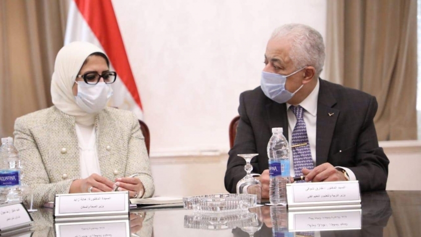 الدكتورة هالة زايد، وزيرة الصحة، والدكتور طارق شوقي، وزير التعليم في لقاء سابق