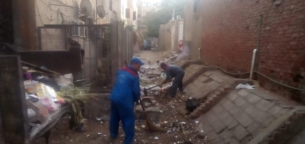 جانب منتطهير مخرات السيل بالقاهرة
