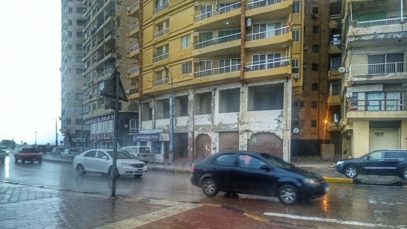 كورنيش الإسكندرية خلال الأمطار