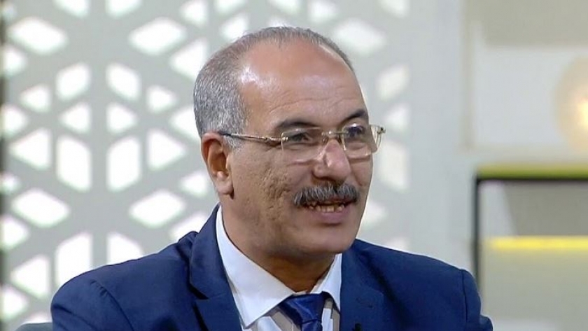 أحمد الدبيكي رئيس النقابة العامة للعاملين بالعلوم الصحية