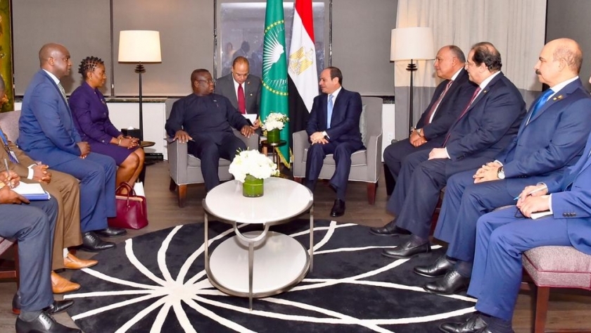 السيسي يلتقي جوليوس مادا بيو رئيس سيراليون