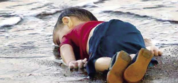 طفل سورى من بين 12 لاجئاً لقوا مصرعهم غرقاً