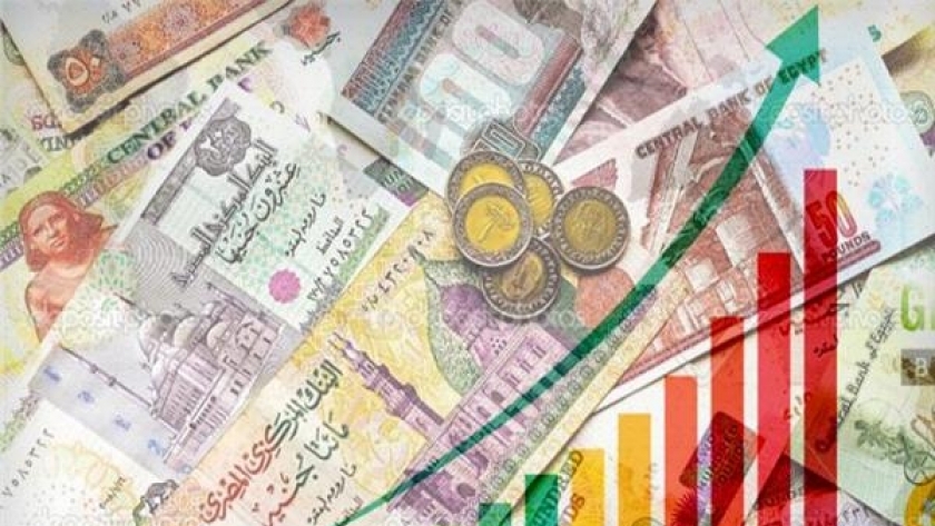 تراجع سعر الدولار وتحسن مؤشرات الاقتصاد المصري