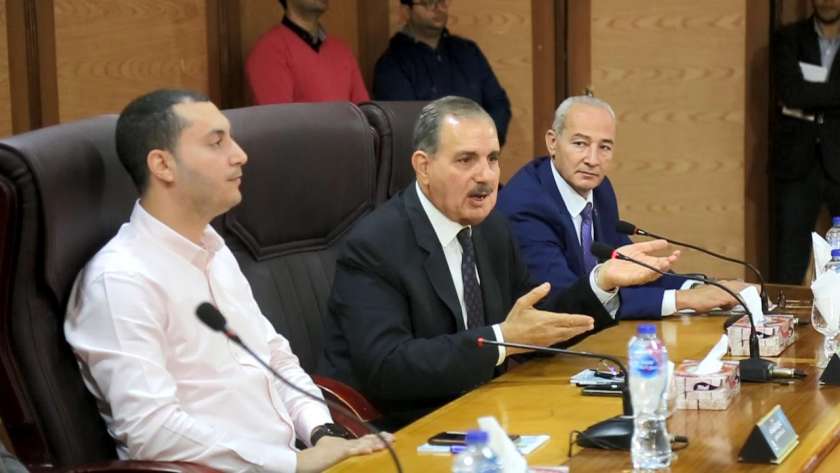 محافظ كفر الشيخ يلتقي بأعضاء برلمان الشباب على مستوى الجمهورية