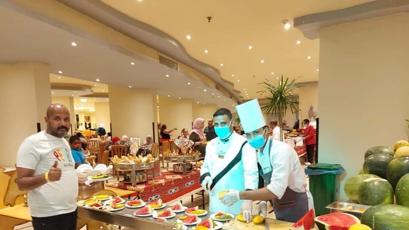 مهرجان البطيخ والمانجو لنزلاء السياحة الداخلية بفنادق الغردقة