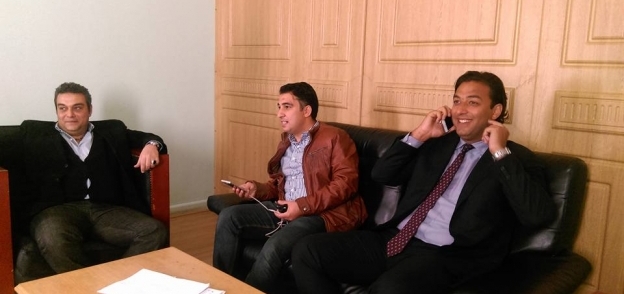 بالصور| "الوطن" تنشر كواليس لقاء "ميدو" مع عمرو أديب
