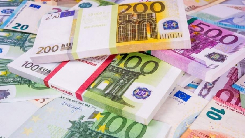 تباين سعر اليورو في البنوك - أرشيفية