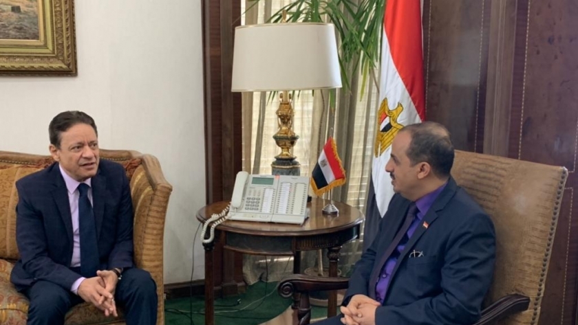 رئيس الأعلى للإعلام يلتقي وزير الإعلام اليمني