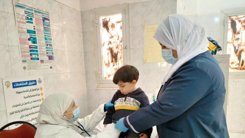 صحة المنيا تقدم خدماتها الطبية للمواطنين