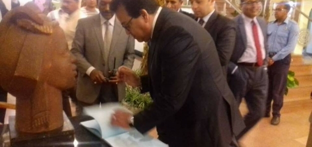 متحف النيل يستقبل وزير التعليم العالي بأسوان