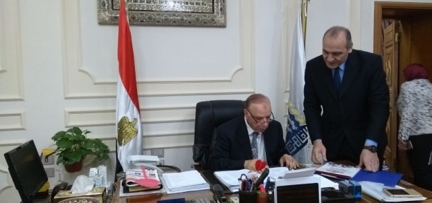 محافظ القاهرة يعتمد نتيجة الشهادة الإعدادية