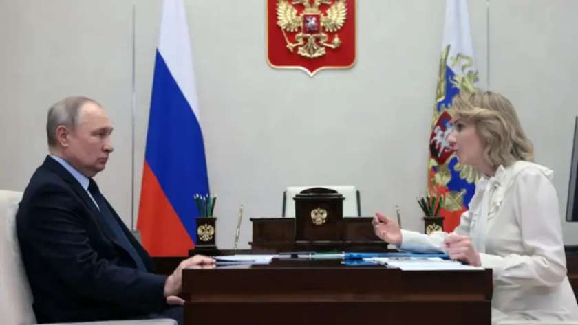 ماريا بيلوفا والرئيس الروسي