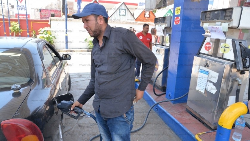 "البترول" تستعد لإعلان أسعار الوقود الجديدة أول يناير
