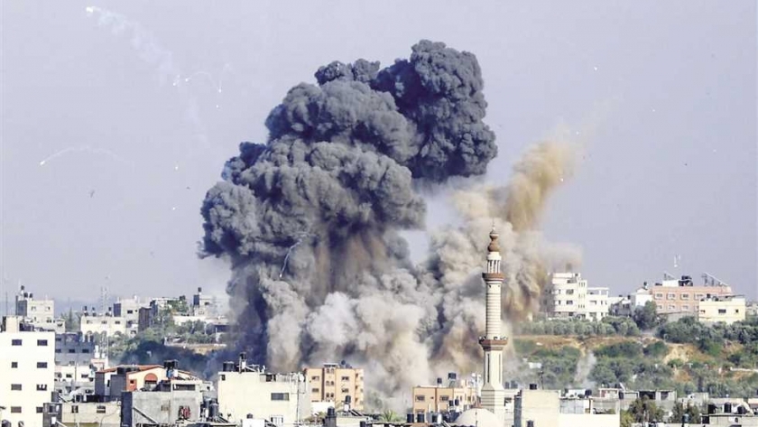 القصف الإسرائيلي على غزة يدخل أسبوعه الرابع