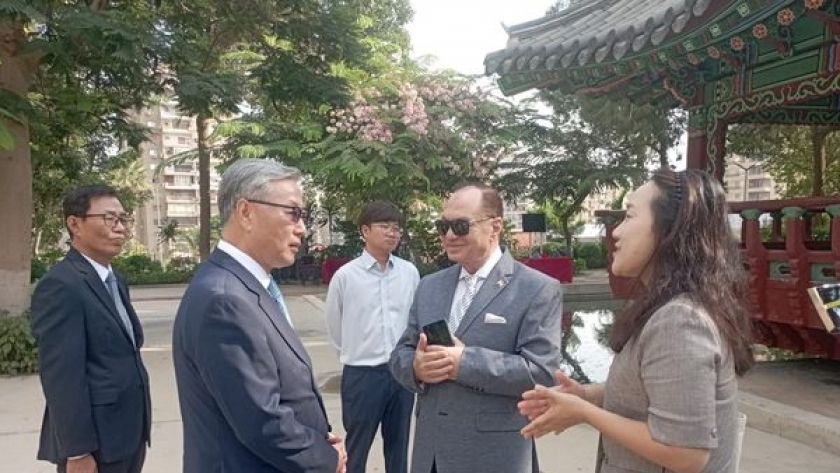 زيارة سفير كوريا الجنوبية للحديقة الدولية