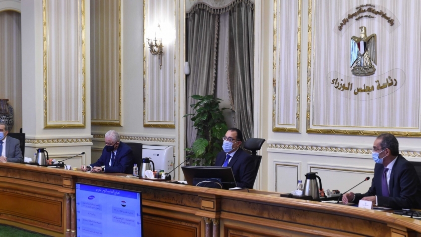 اجتماع الدكتور مصطفى مدبولي، رئيس مجلس الوزراء بشأن توطين صناعة التابلت