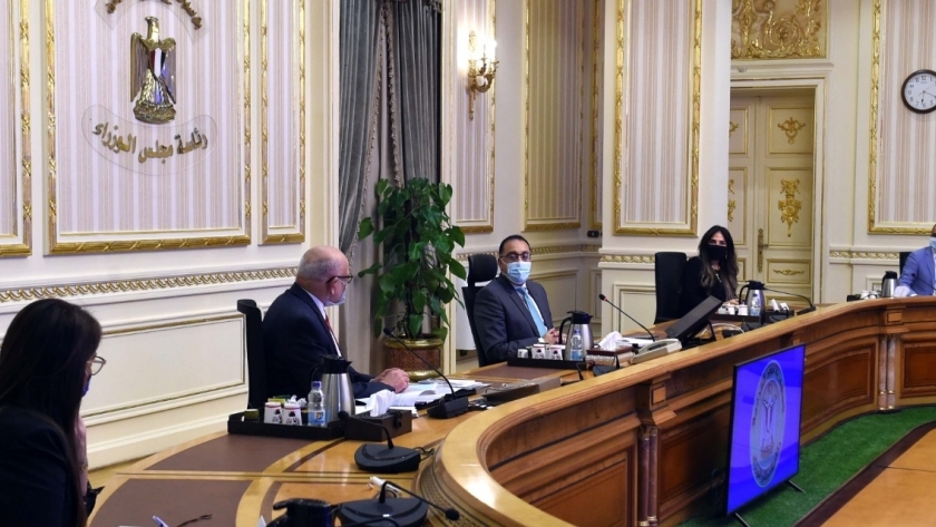 د. مصطفى مدبولي خلال ترؤسه اجتماع مجلس الوزراء