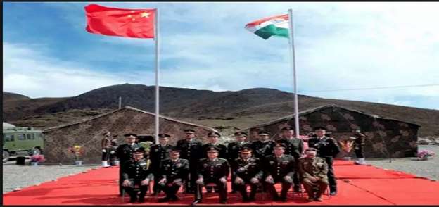 الجنود الحارسون بين الهند والصين