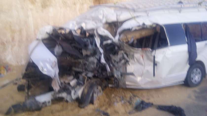 مصرع طالبة وإصابة ٨ آخرين في حادث سير علي الطريق الصحراوي بسوهاج
