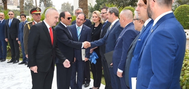 السيسي يستقبل الرئيس الألباني بقصر الاتحادية ويعقد معه جلسة مباحثات