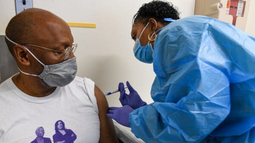 حملة التطعيم ضد كورونا في جنوب إفريقيا