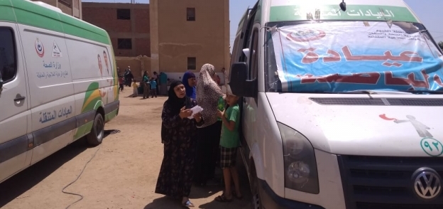 صورة قافلة طبية مجانية بقرية هوارة عدلان بمركز الفيوم