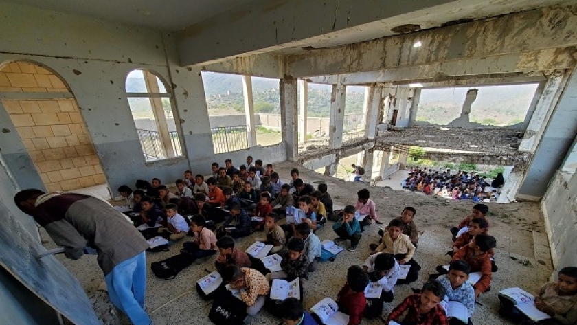 طلاب مدرسة الوحدة في اليمن