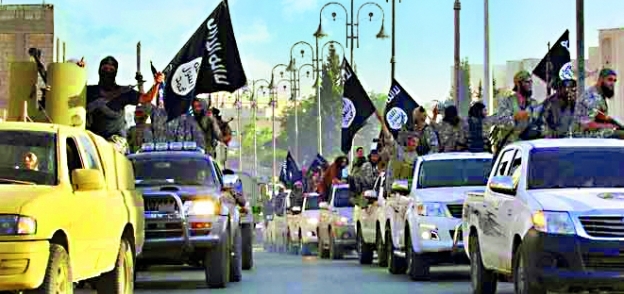 القواعد العسكرية قضت على «القذافى» وتغاضت عن «داعش» فى ليبيا