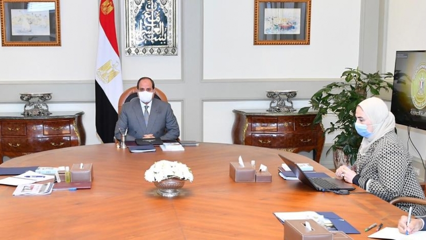 خلال اجتماع   الرئيس عبد الفتاح السيسي  مع الدكتور مصطفي مدبولي رئيس مجلس الوزراء، ونيفين القباج وزيرة التضامن الاجتماعي.