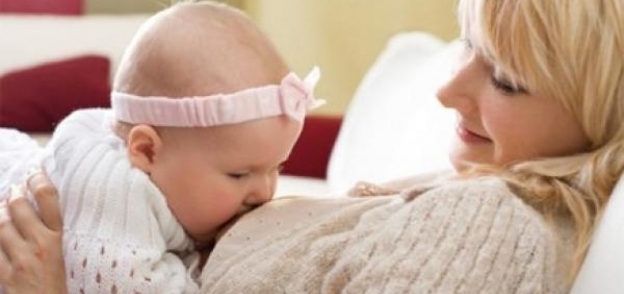 الرضاعة الطبيعية تحمي الام