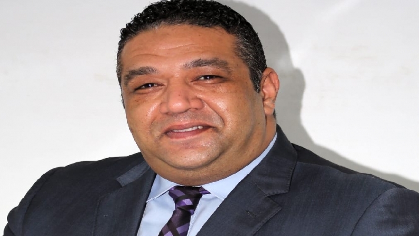 محمد عزمي عضو تنسيقية شباب الأحزاب والسياسيين وعضو مجلس الشيوخ