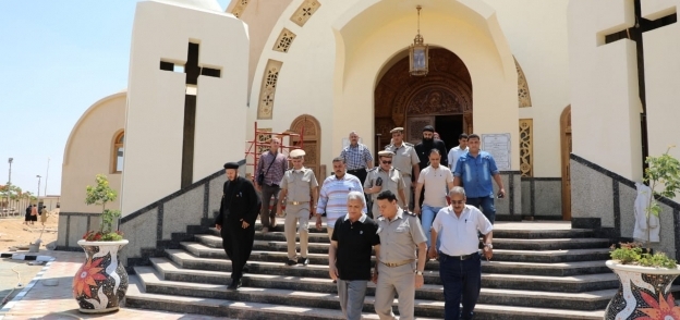 محافظ المنوفية يتفقد كنيسة السيدة العذراء مريم بمدينة السادات