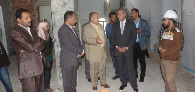 حامد يتفقد أعمال التطوير بالمستشفى