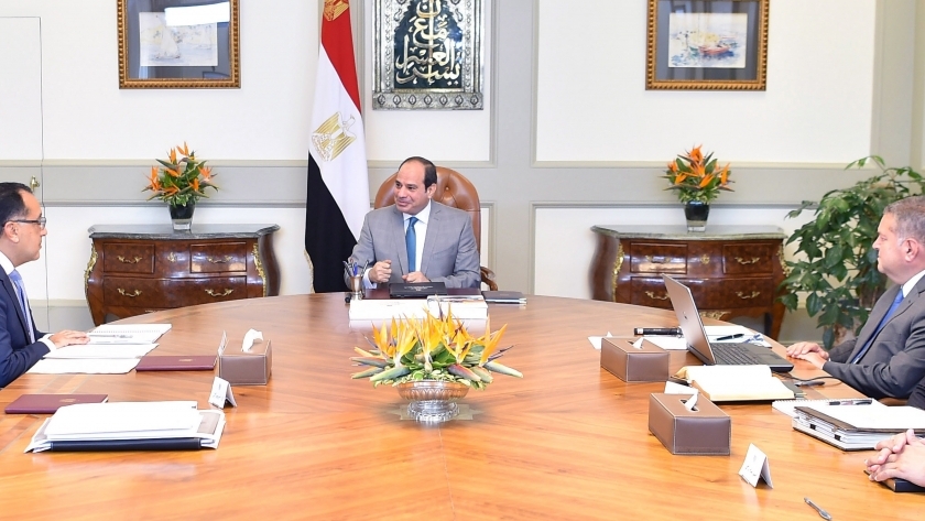 الرئيس عبد الفتاح السيسي خلال الإجتماع