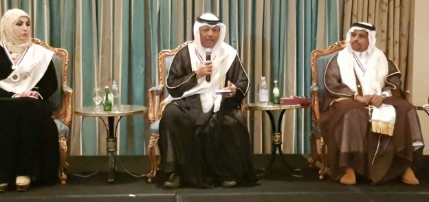 تكريم حسن بو هزاع رئيس الاتحاد العربي للتطوع