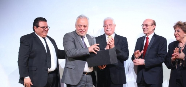 محمد صبحي يتسلم جائزة جورج سيدهم