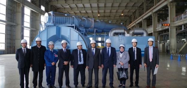 وزير الكهرباء خلال زيارته اليابان