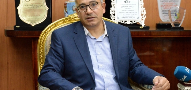 الدكتور أحمد عادل درويش