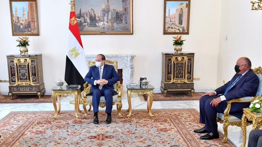 الرئيس السيسي مع نائب رئيس الوزراء ووزير الخارجية وشئون المغتربين بالأردن
