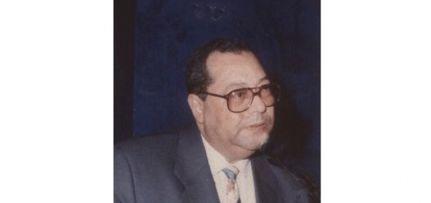 الدكتور فاروق التلاوي