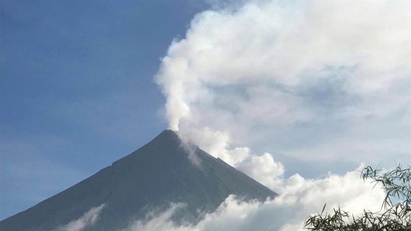 بركان جبل مايون فى الفلبين