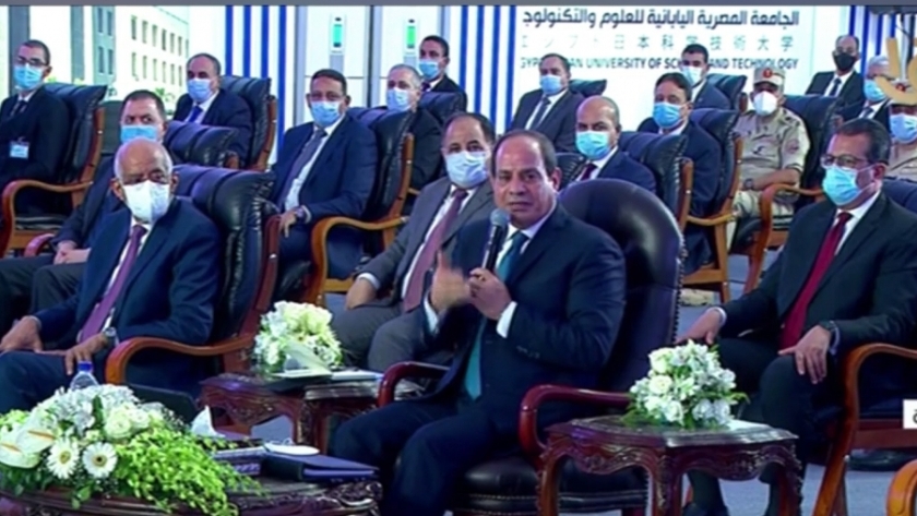 الرئيس السيسي يوجه بمراعاة ظروف المرأة العاملة خلال افتتاح بعض المشروعات بالاسكندرية