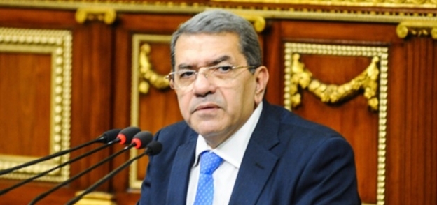وزير المالية عمرو الجارحى