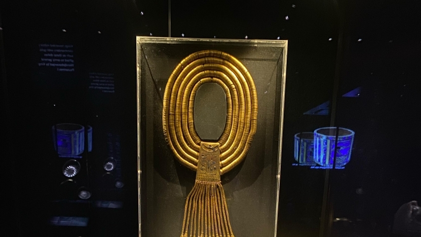إحدى القطع الأثرية المعروضة بمعرض "رمسيس وذهب الفراعنة باستراليا