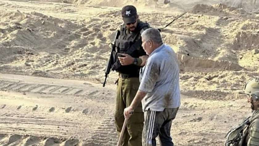 المسن الفلسطيني بشير حجي قبل استشهادة