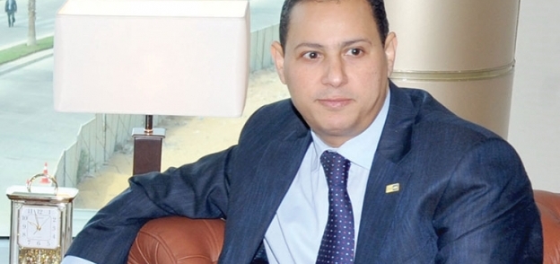 د.محمد عمران رئيس البورصة المصرية