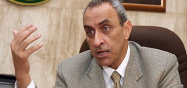 أيمن فريد أبوحديد - وزير الزراعة الأسبق